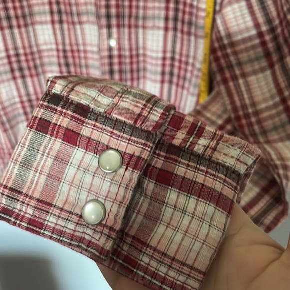 Wrancher by Wrangler Plaid Red and White Long Sleeve Button Up Size Medi… - Picture 3 of 7